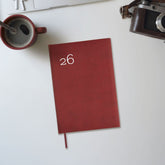 AGENDA ANUAL 2026 MILANO Y11 DP BURDEOS | FINOCAM